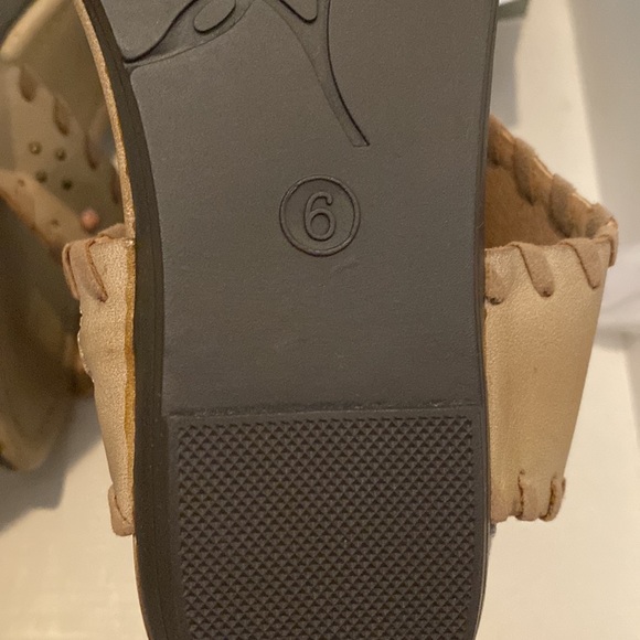 Very Volatile sandals size 6 - Picture 11 of 11